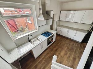 Kitchen- click for photo gallery